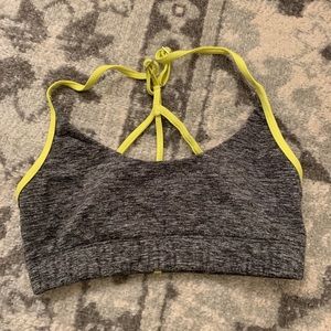 Sports bra